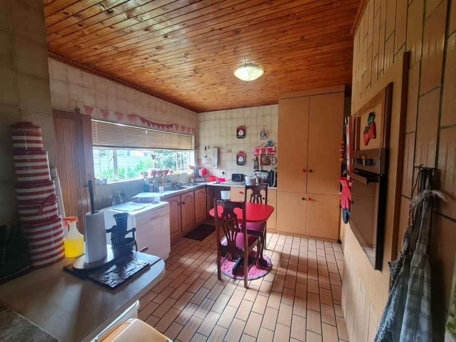 4 Bedroom Property for Sale in Miederpark North West